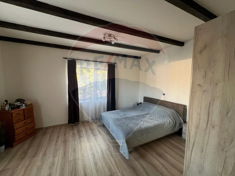 5 room House / Villa for sale