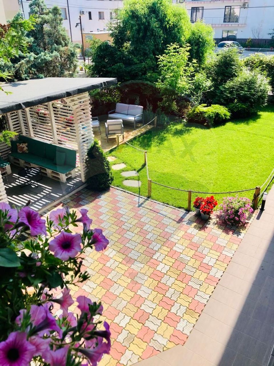 Pensiune de vanzare Mamaia Nord pe partea cu marea