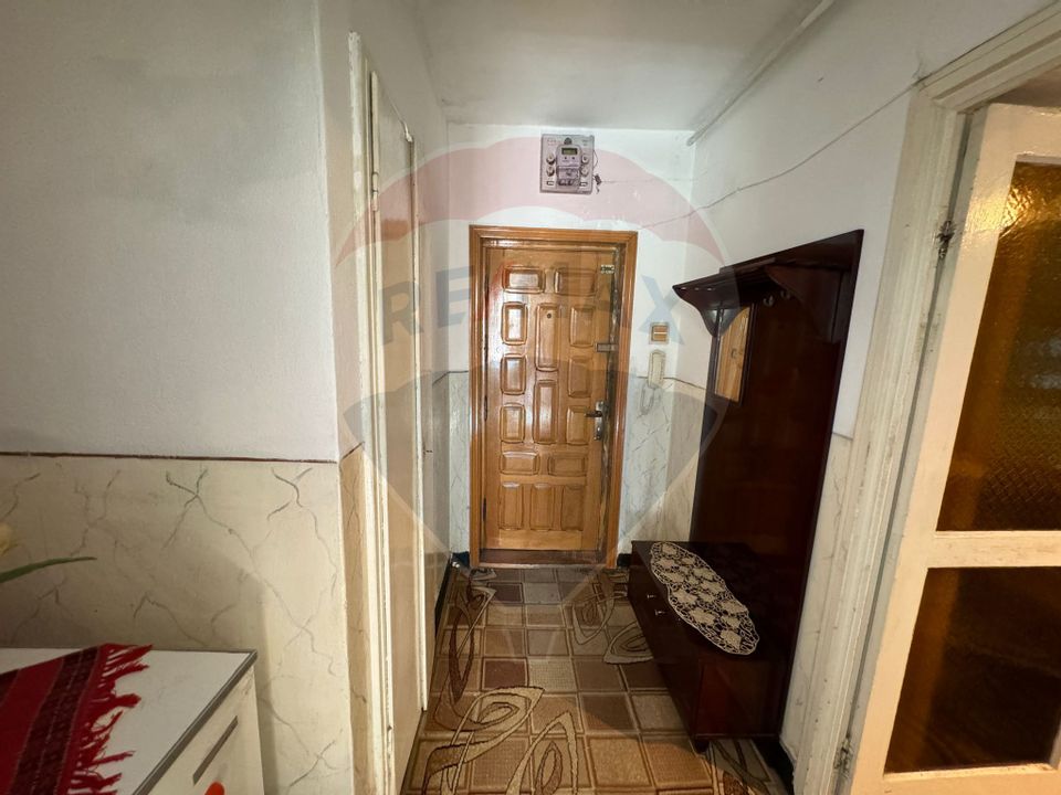 Apartament de vanzare in Onesti - etaj 1 zona Centrala