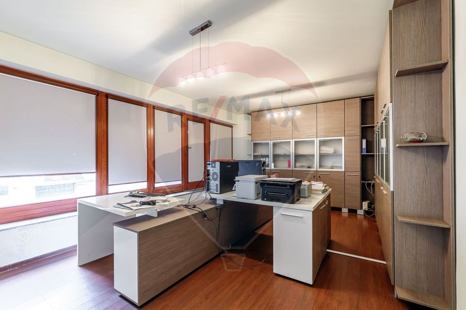 19 room House / Villa for sale, Malul Muresului area