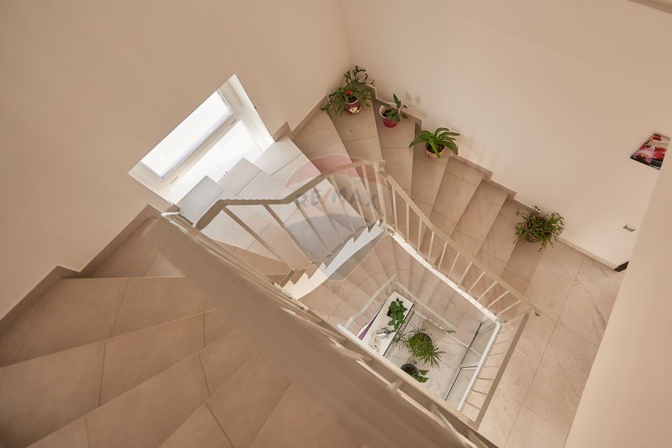 7 room House / Villa for sale