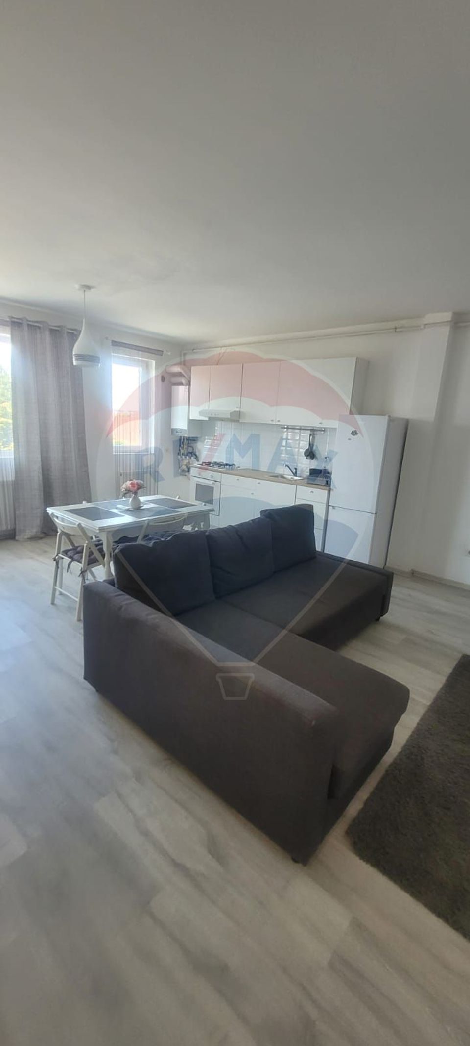 Apartament 2 cam langa lac si padure