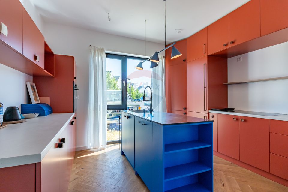 House for sale, Corbeanca area, Lake Hill