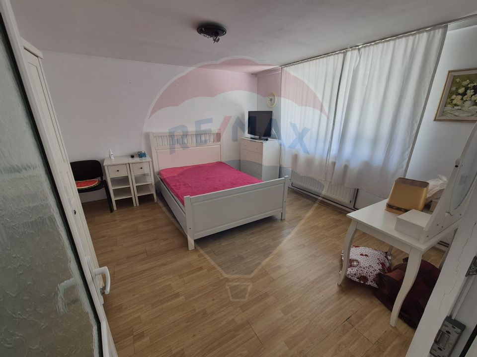 8 room House / Villa for sale, Energiei area
