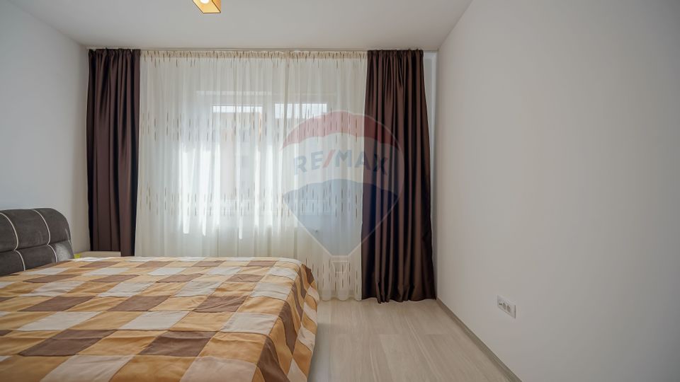 3 room Apartment for rent, Tractorul area