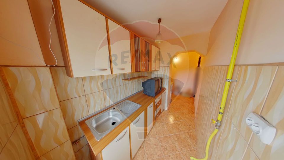 Apartament cu 2 camere de vânzare pe str. Traian