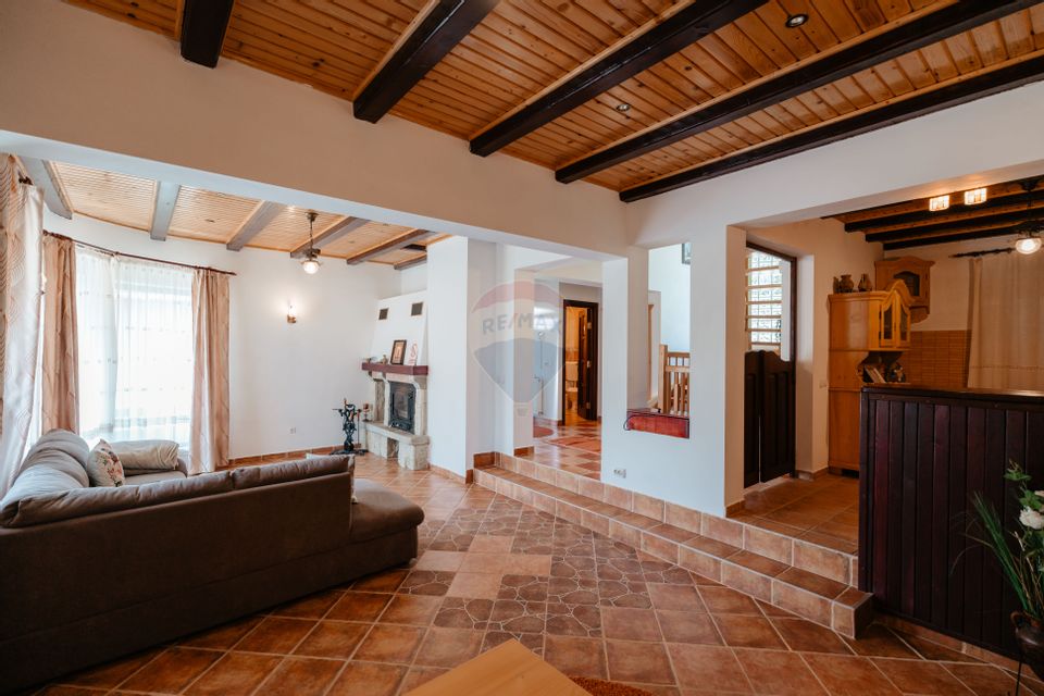 6 room House / Villa for sale