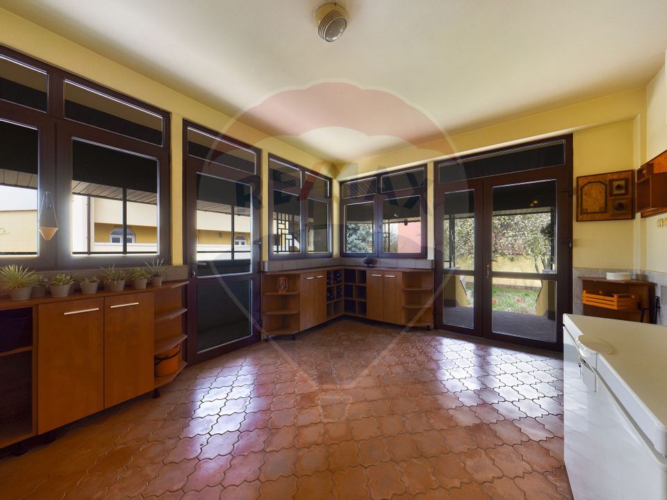 21 room House / Villa for sale, Alexandriei area