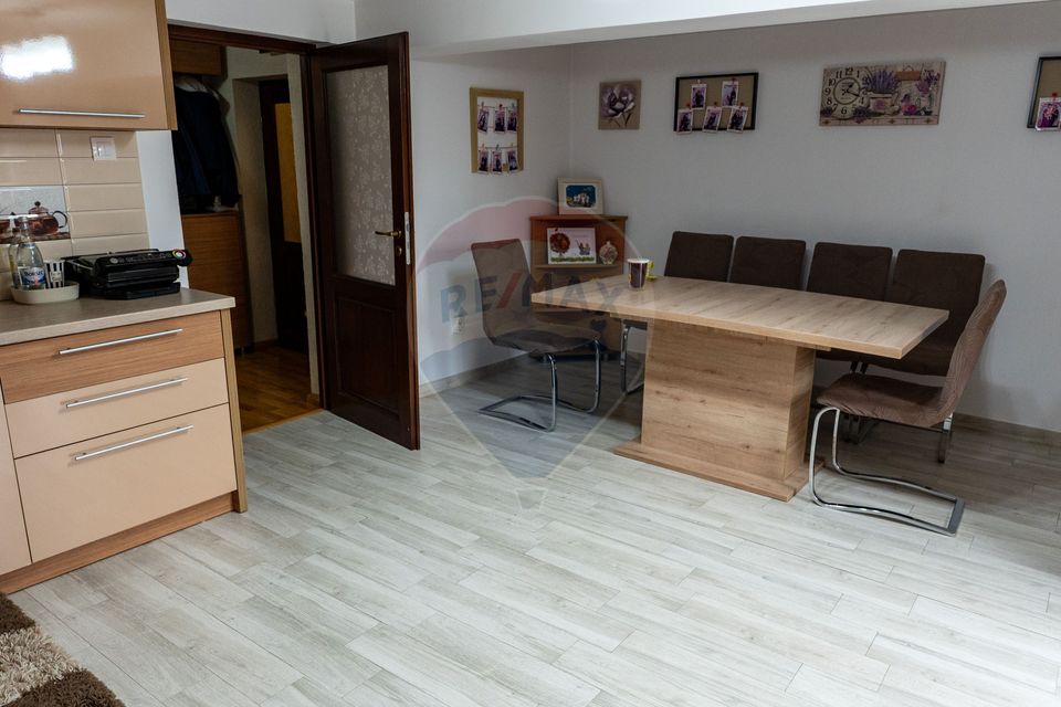 5 room House / Villa for sale, Periferie area