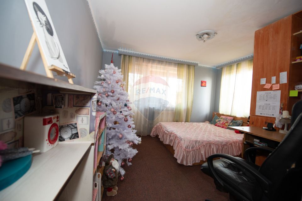 Casa 9 camere de vanzare 1200mp teren Cornetu Padure Lac Mihailesti