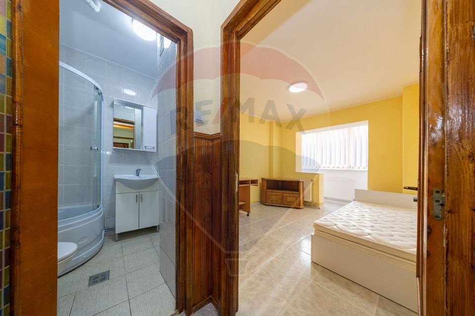 Apartament 4 camere vanzare - Racadau