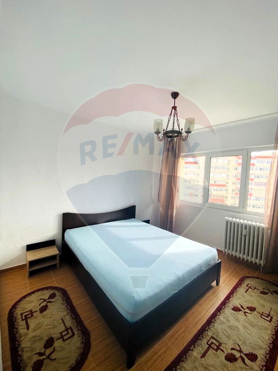 Apartament cu 3 camere la Piata Berceni