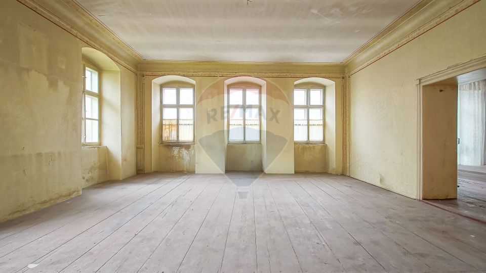 Casă singură în curte, de închiriat, Schei!