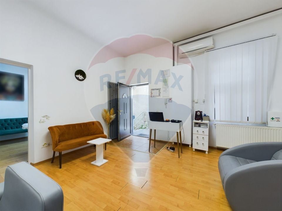 13 room House / Villa for sale, P-ta Victoriei area