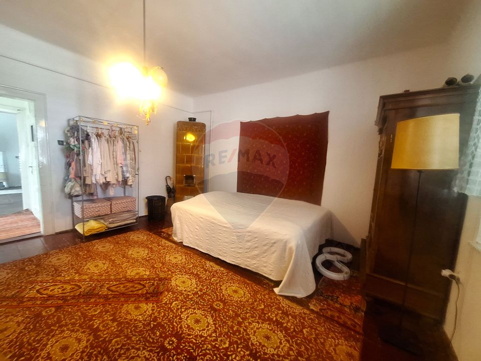 Casă cu grădină superbă – o oază verde în Sibiu