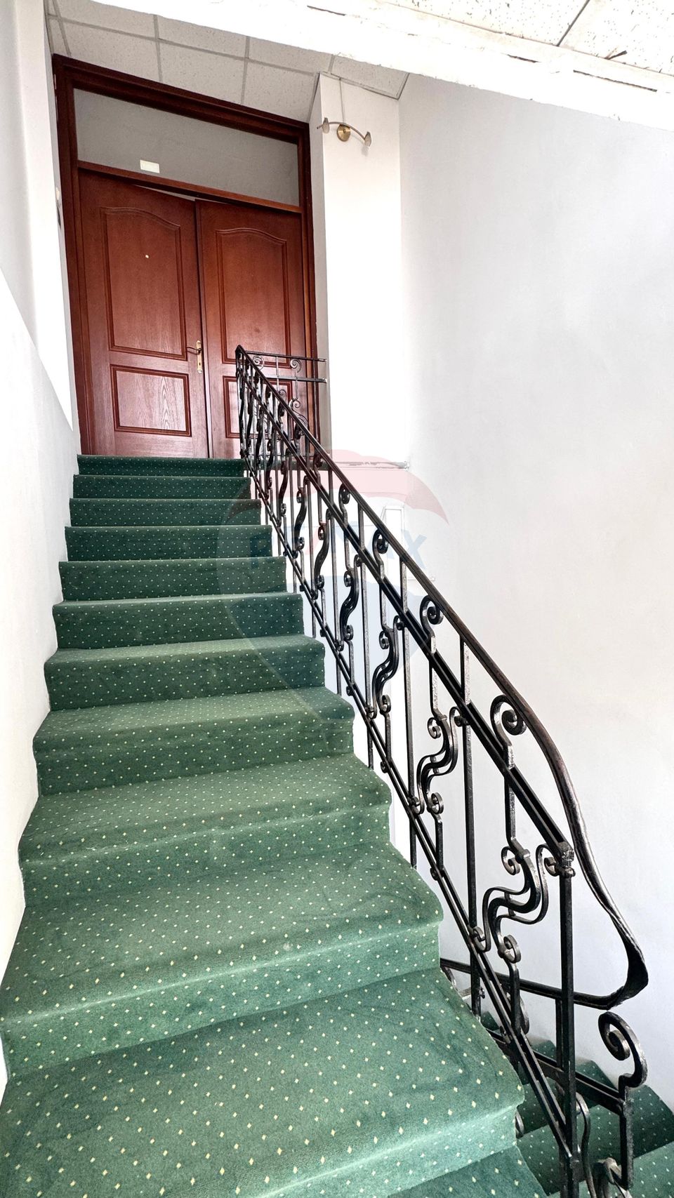 Vila de vanzare in zona peninsulara Constanta