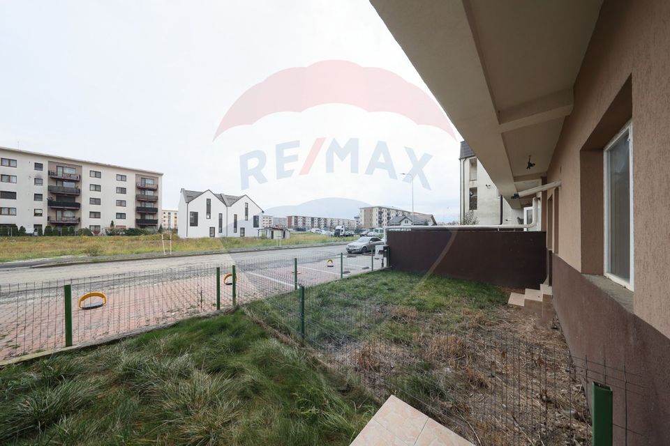Apartament cu 2 camere si gradina de închiriat, în zona Tractorul!