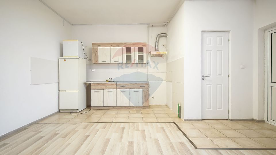 Spațiu de 116mp de închiriat in Cristian