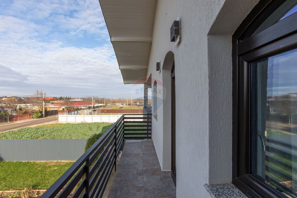 5 room House / Villa for sale