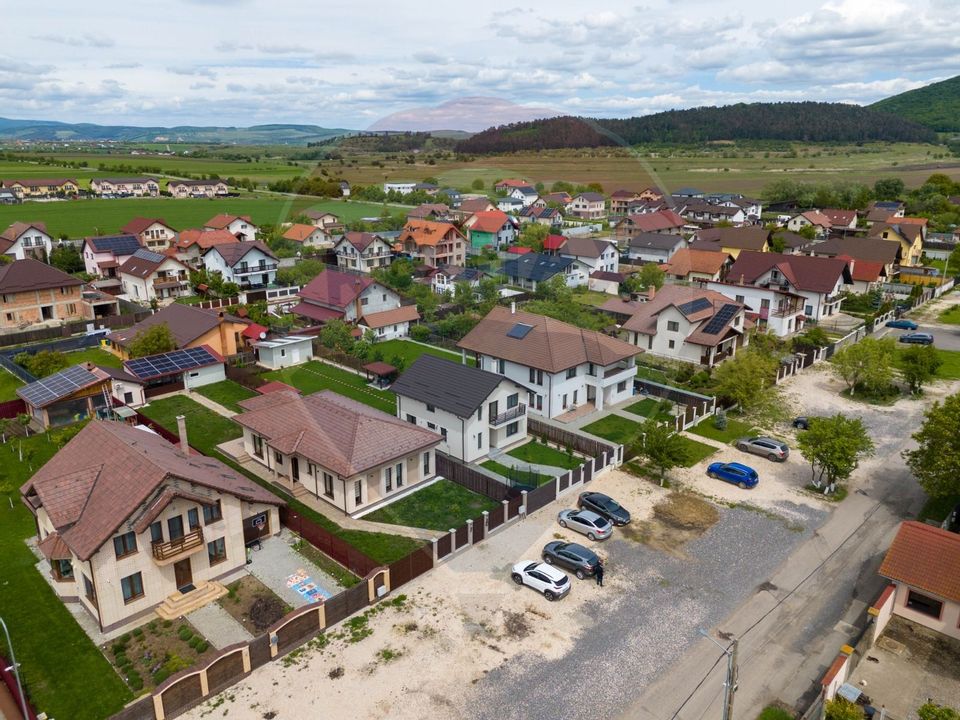 Casă modernă | mobilata complet| 4 camere- Sânpetru