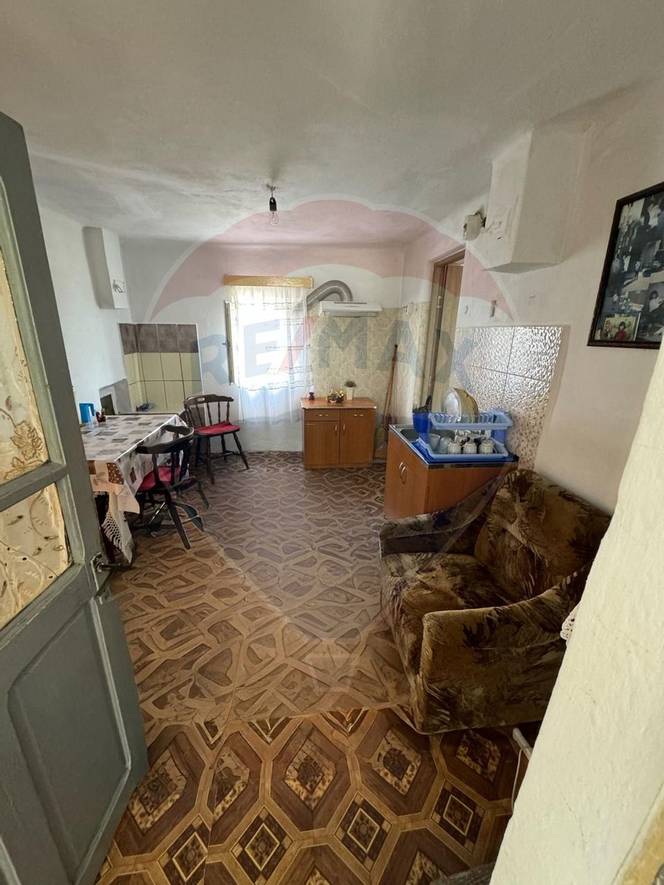 Casă 74 mp/ Predesti 1331 mp teren intravilan