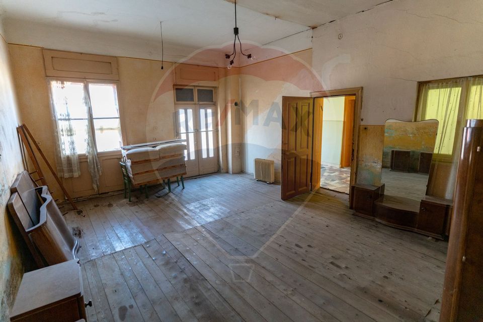 4 room House / Villa for sale, Central area