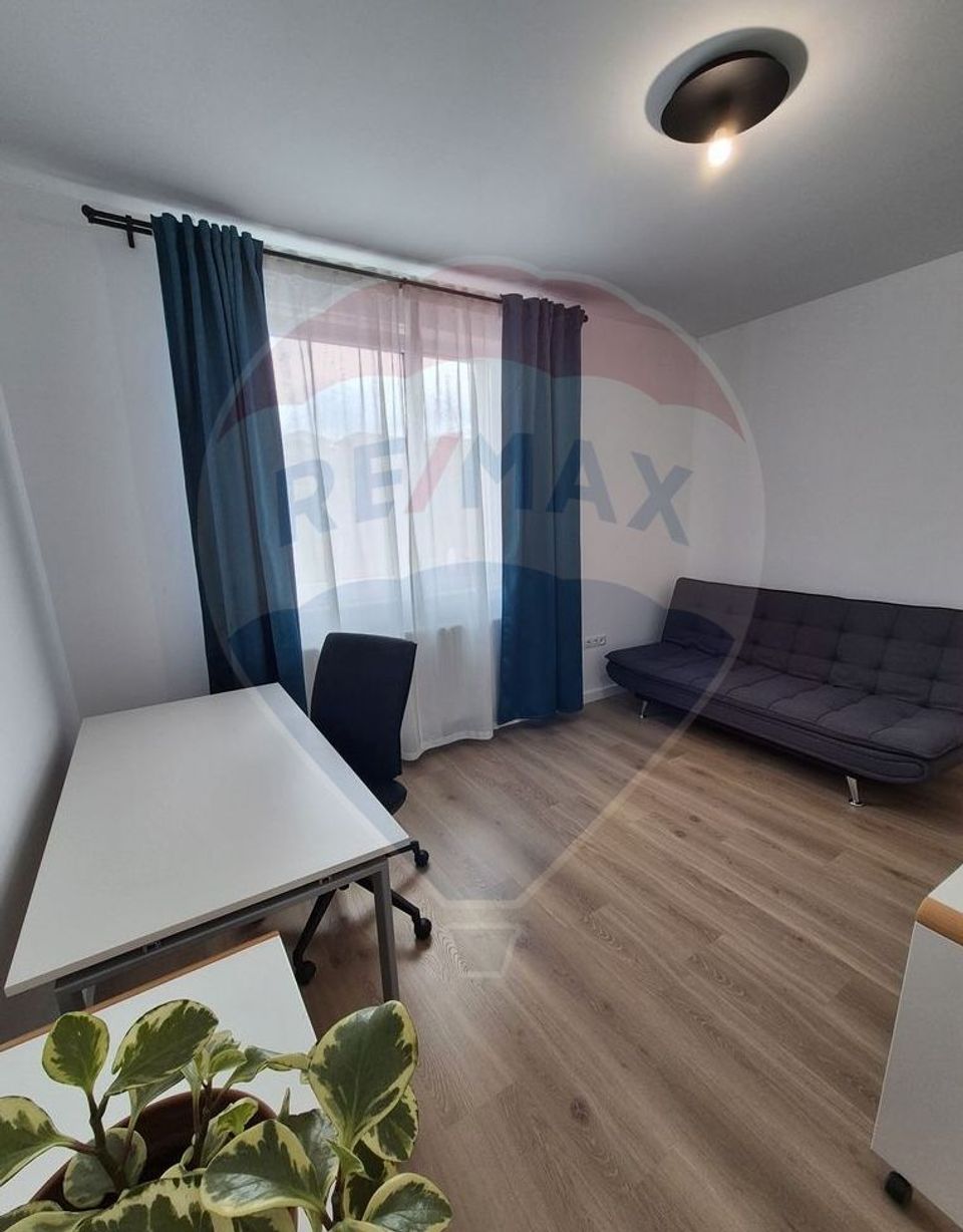 Apartament cu 3 camere de inchiriat, zona Europa