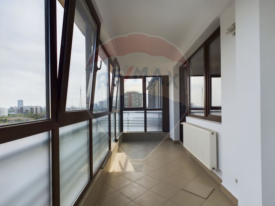 Penthouse cu 3 camere de vânzare în zona Bucurestii Noi