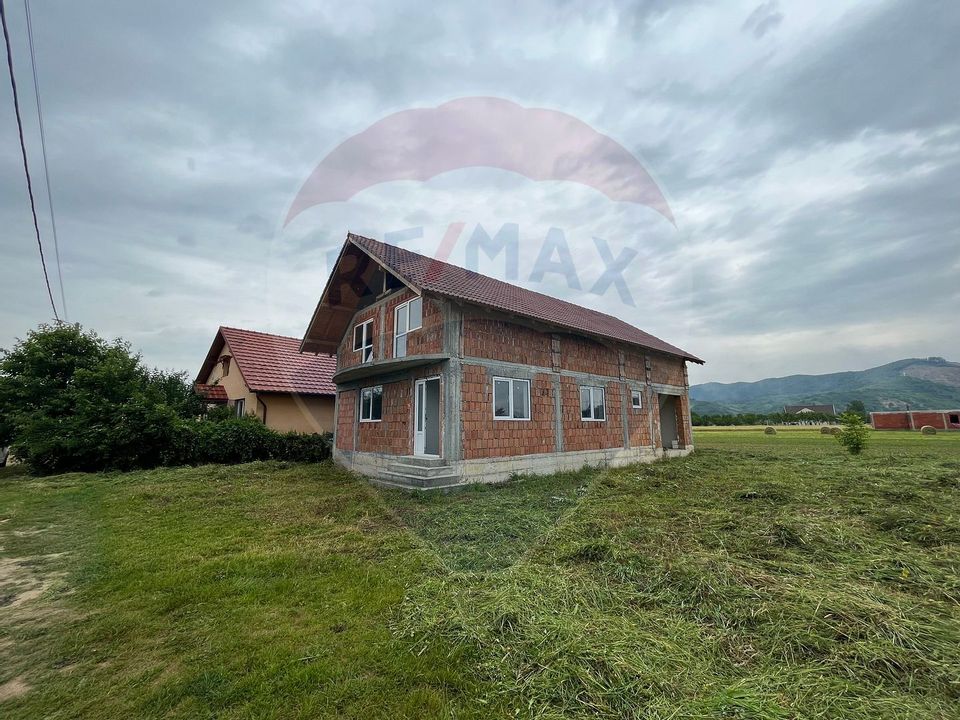 ! Exclusivitate !Vila de vanzare Seini(strada G Doja)