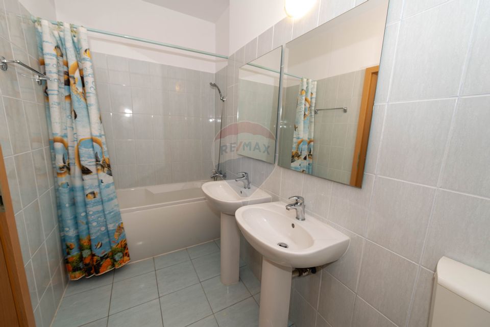 Apartament cu 3 camere de vanzare complex  Rasarit De Soare, Titan