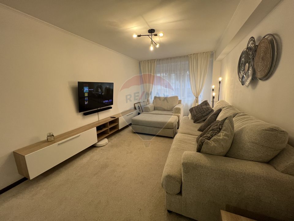 Apartament cu 4 camere, de închiriat, în zona Mega Image Rogerius