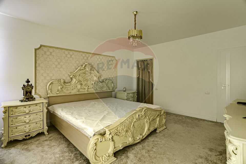 9 room House / Villa for sale, Parneava area