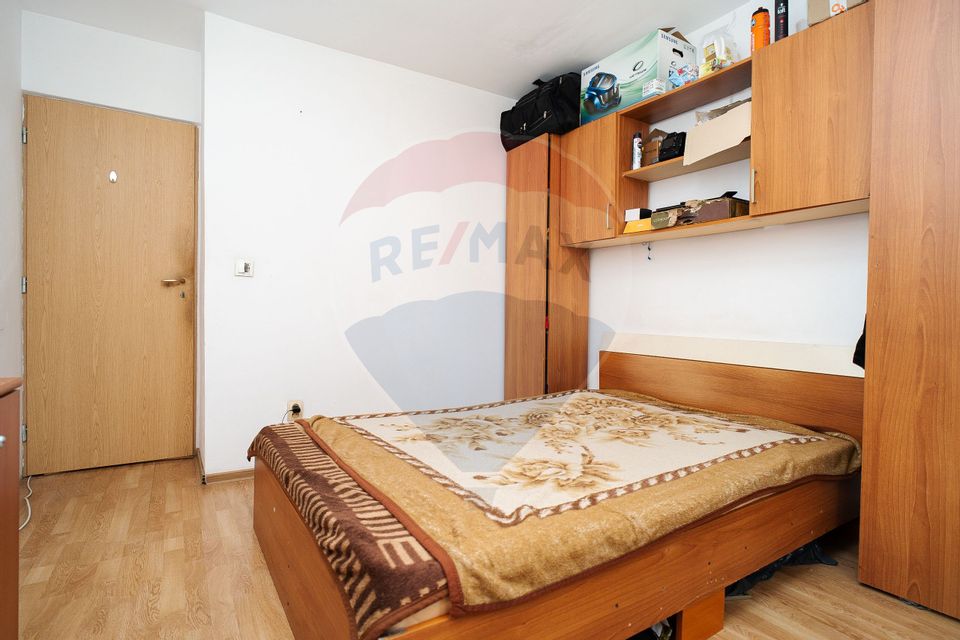 Apartament 3 camere decomandat  Alexandru cel Bun