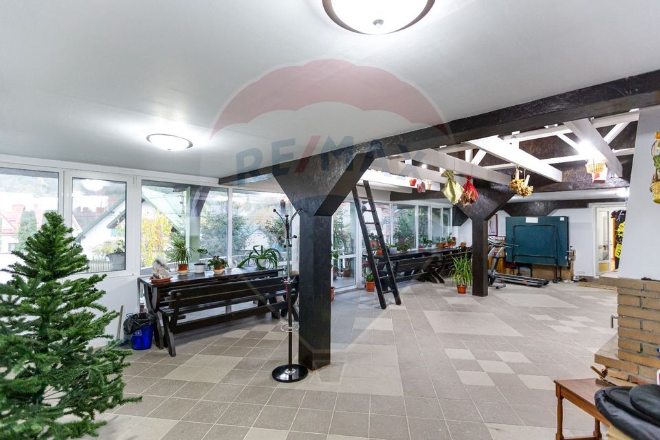 4 room Hotel / Pension for sale, Calea Moldovei area