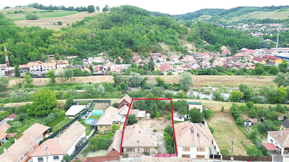 Casă pe un nivel in Medias, teren 533 mp, curte dreapta