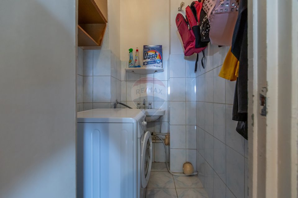 Apartament 3 camere decomandate – Strada Bicaz, zona Narcisa