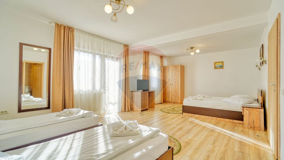 15 room Hotel / Pension for rent