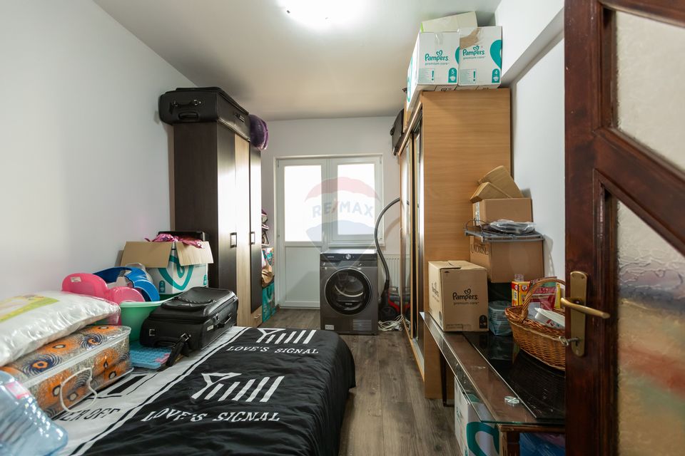 Apartament cu 3 camere de vânzare în zona Ultracentral