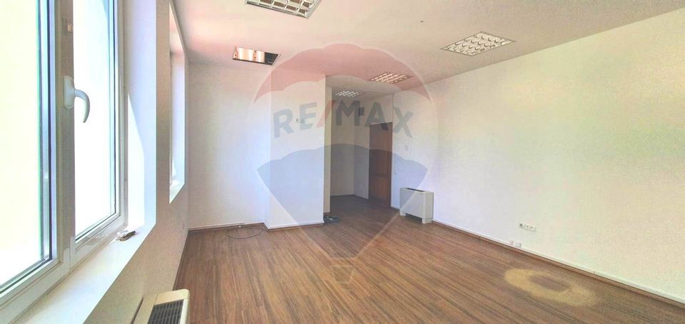 44sq.m Office Space for rent, Scriitorilor area