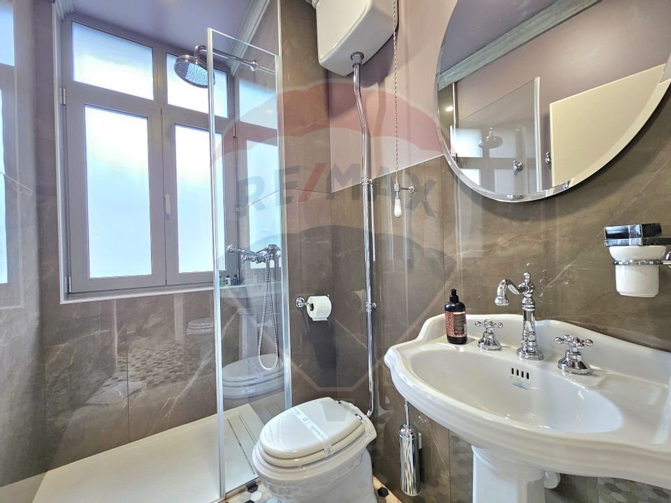 12 room Hotel / Pension for sale, Ultracentral area