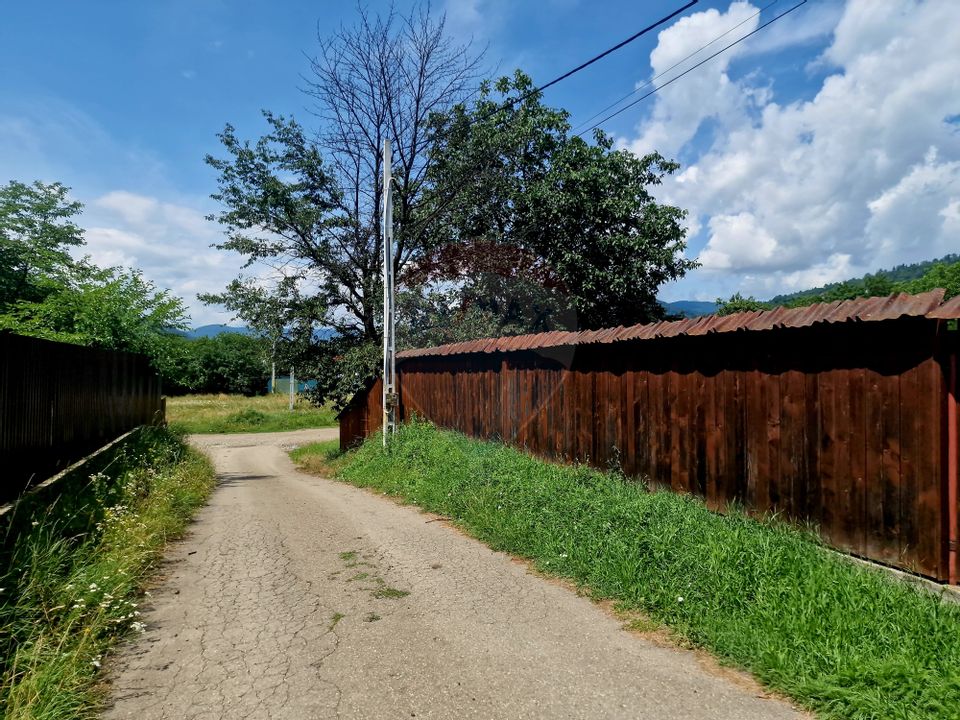 Teren intravilan 1000 mp – Viișoara, utilități