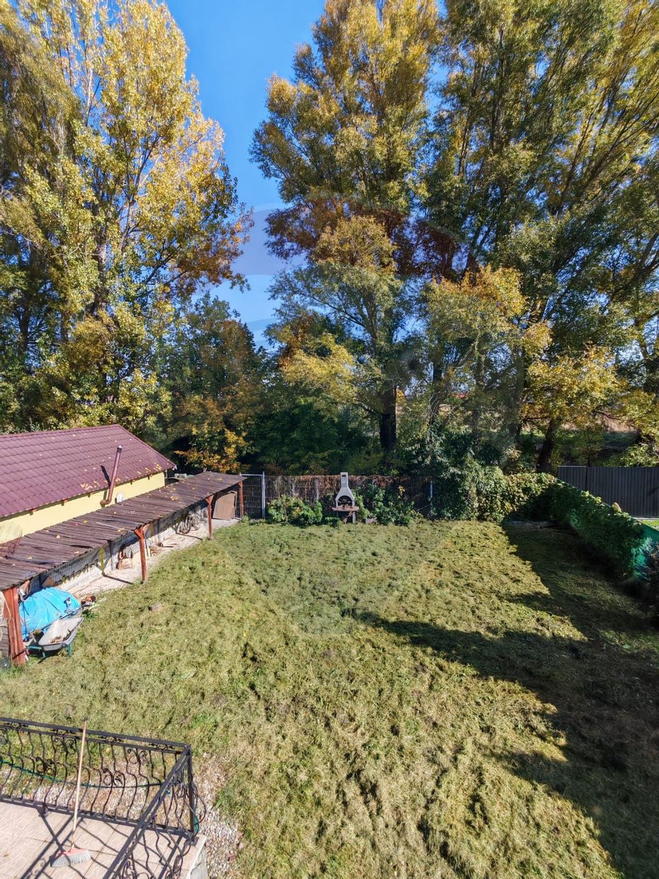 Casă / Vilă cu 5 camere de vânzare