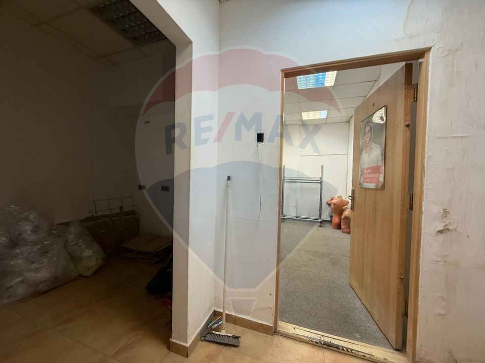 330sq.m Commercial Space for rent, Tomis Mall area