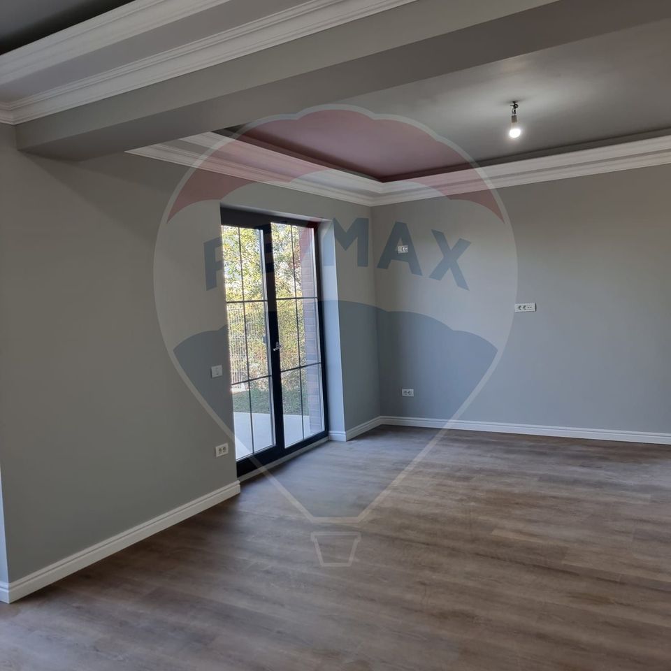 DE VANZARE Vila tip Quadruplex OTOPENI