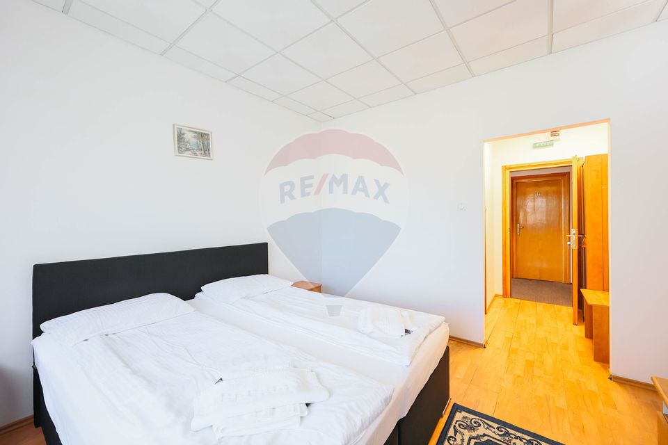 16 room Hotel / Pension for sale, Exterior Vest area