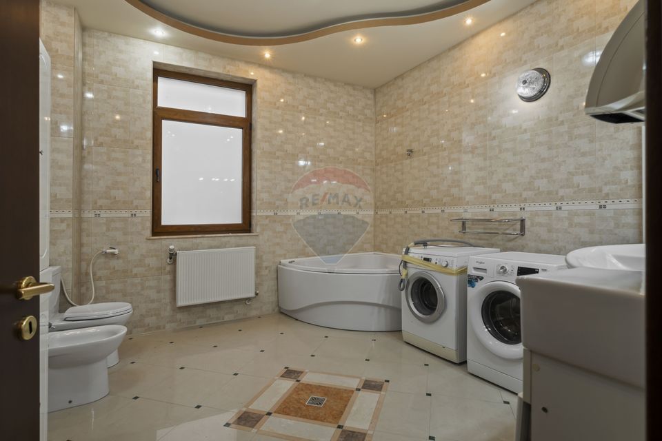 Casă / Vilă cu 6 camere de închiriat în zona Nord