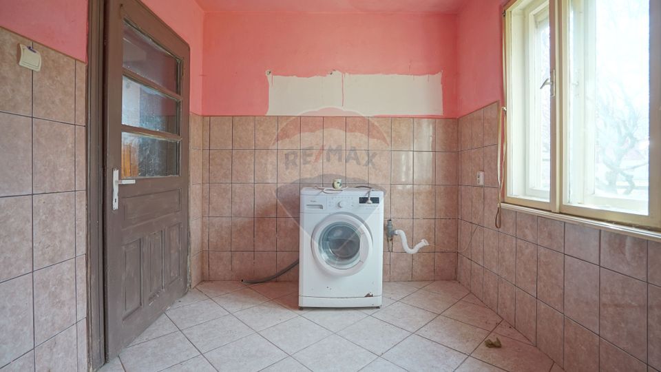 Casă + teren de vânzare – comision 0%