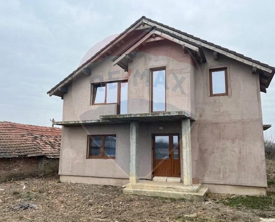 5 room House / Villa for sale