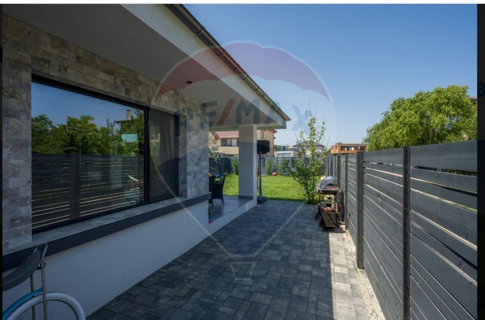 5 room House / Villa for sale