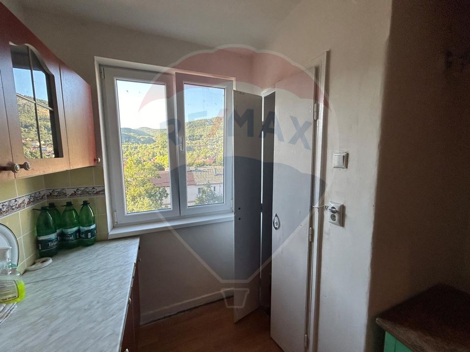 Apartament cu 4 camere de vânzare în zona Centrala Baia Sprie